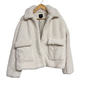 New Nasty Gal Petite Curly Borg Oversized Sherpa Trucker Jacket. NWT